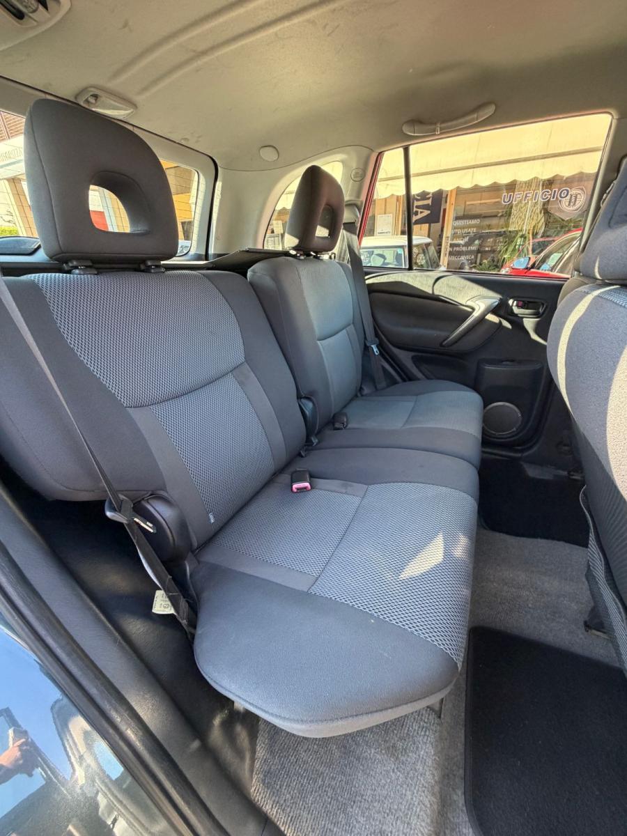 TOYOTA - RAV4 - 2.0 Tdi D-4D 5 porte Sol