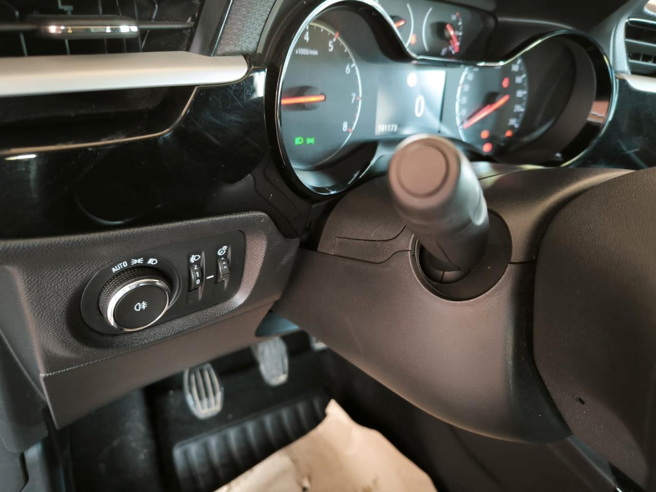 Opel Corsa 1.5 D 100 CV Elegance