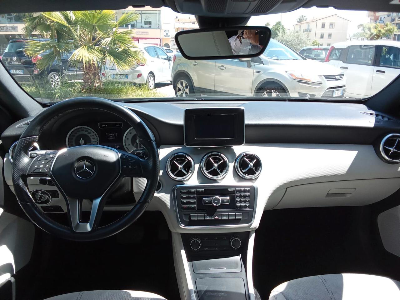 MERCEDES CLASSE A 180 BZ 122 CV BLUEEFFICIENCY PREMIUM AUTO