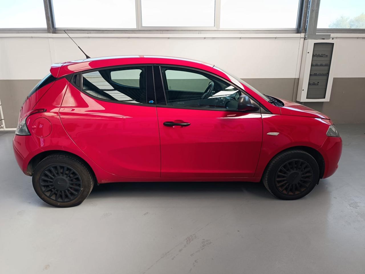 Lancia Ypsilon 1.2 69 CV 5 porte GPL Ecochic Gold