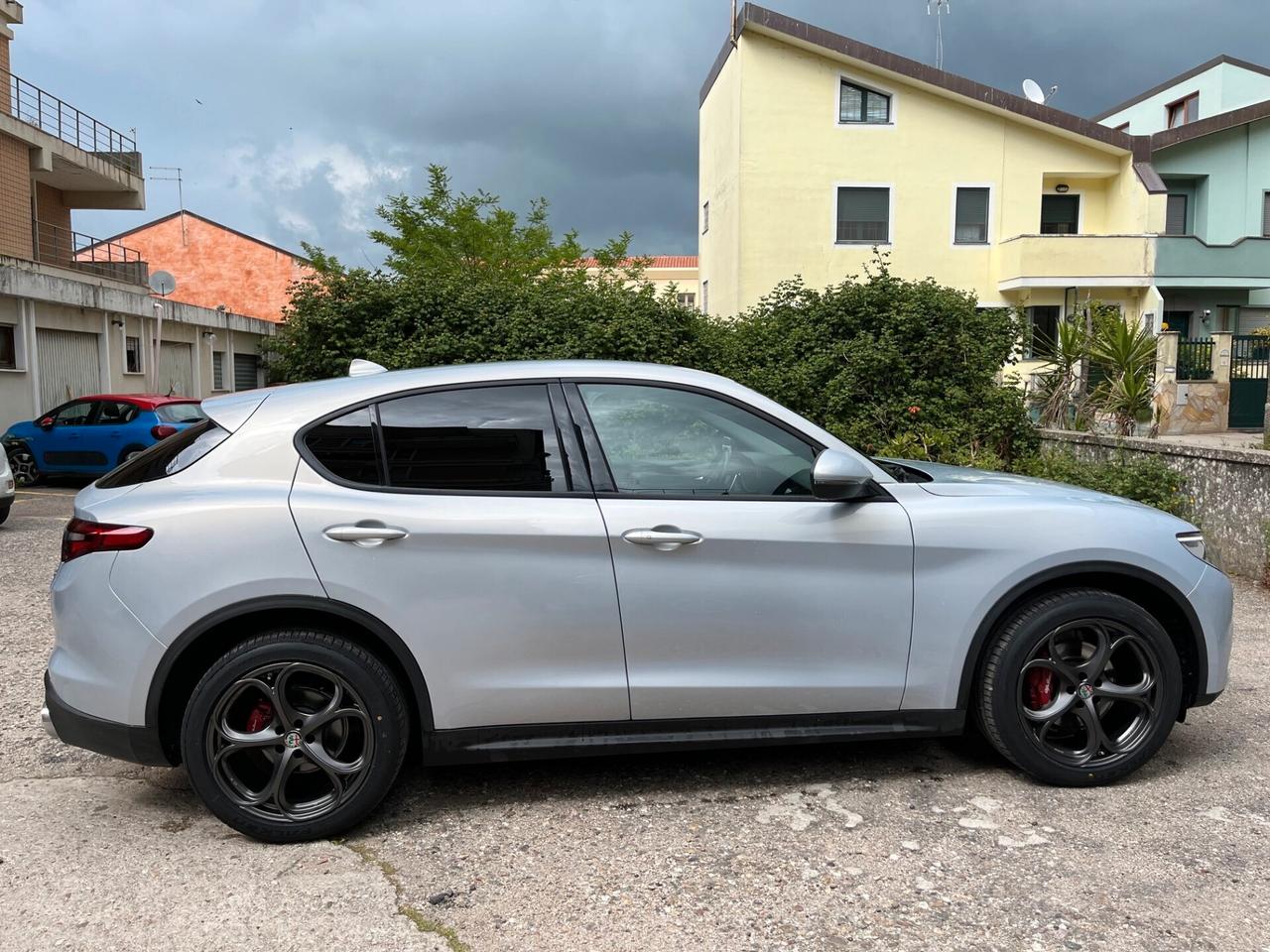 Alfa Romeo Stelvio 2.2 Turbodiesel 190 CV AT8 Q4 Business