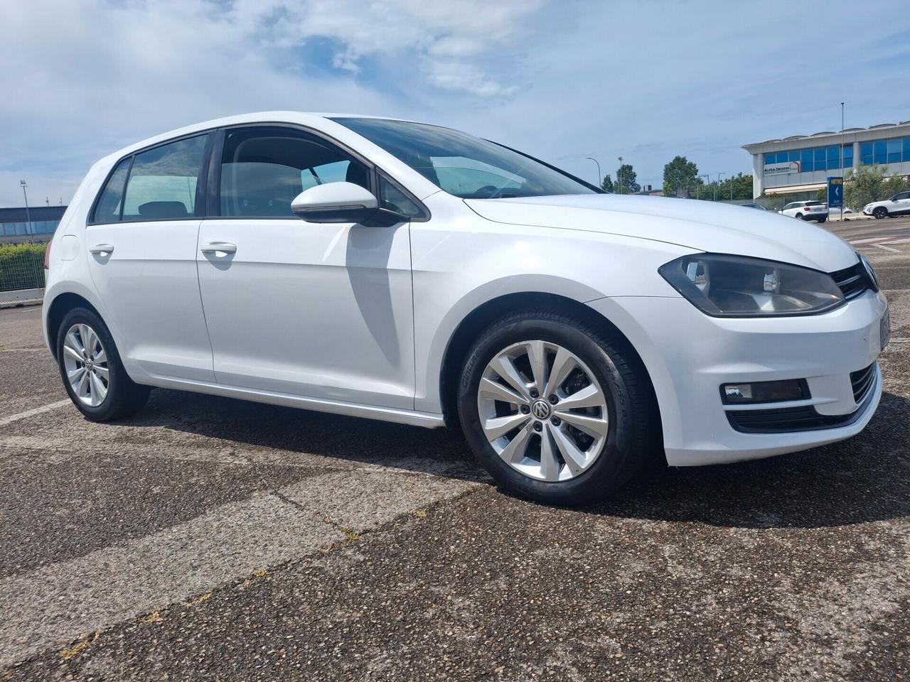 Volkswagen Golf 7--1.6 TDI 105cv. Highline BlueMotion Technology