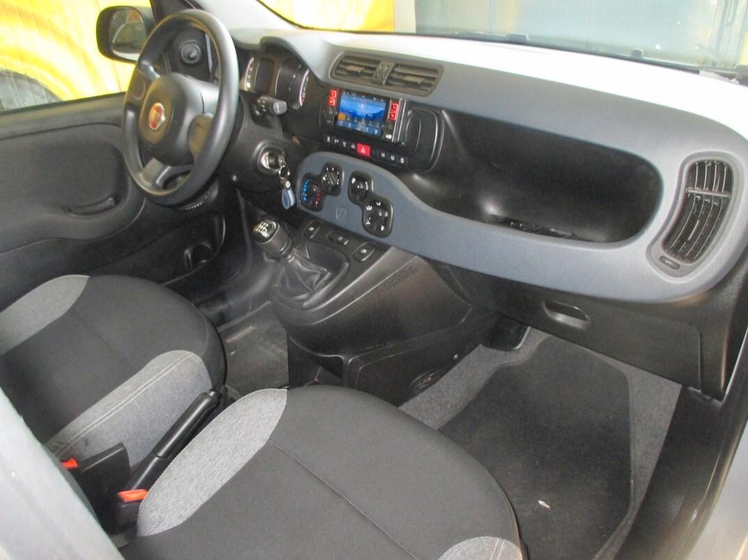 Fiat Panda 1.0 Hybrid Euro6 Per Neopatenteti