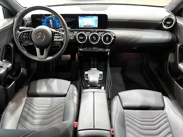 Mercedes-Benz A 220 Automatic 4Matic Business