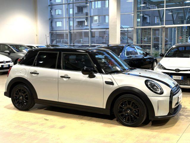 MINI Cooper 1.5 Classic 5 porte Auto -LED-16"-Carplay-Keyless-