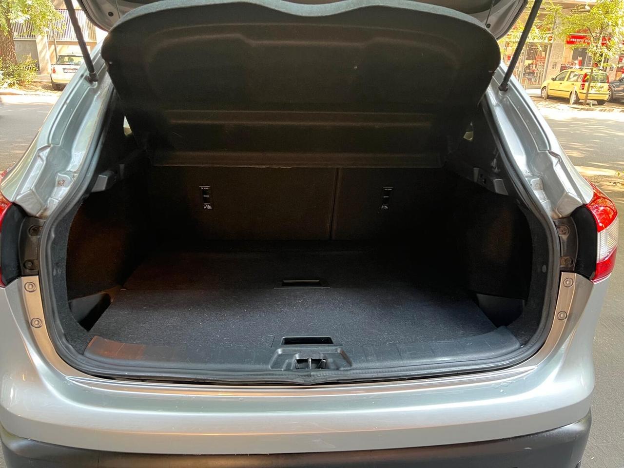 Nissan Qashqai 1.2 DIG-T N-Vision
