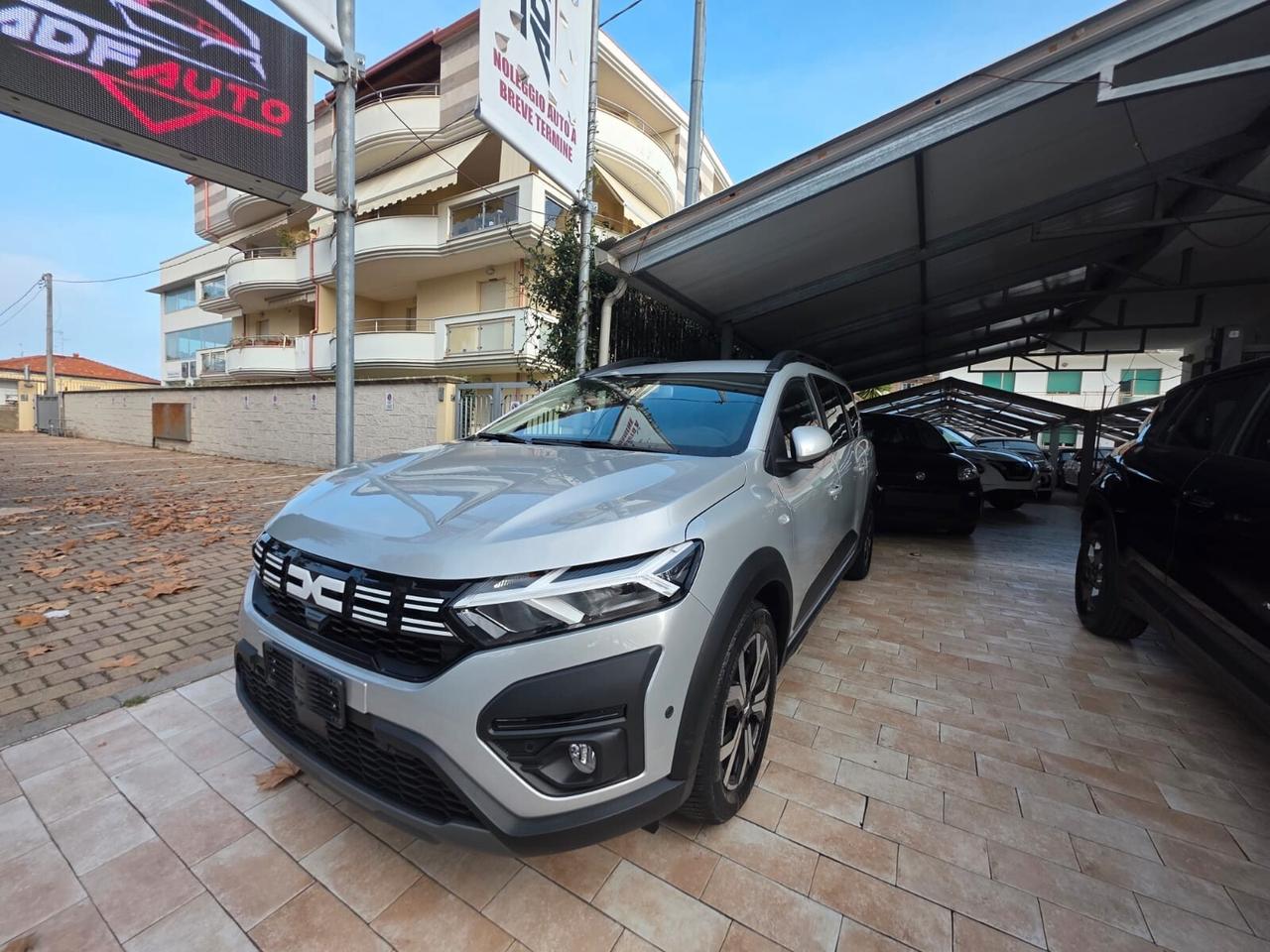 Dacia Jogger 1.0 TCe GPL 100 CV 5 posti Essential