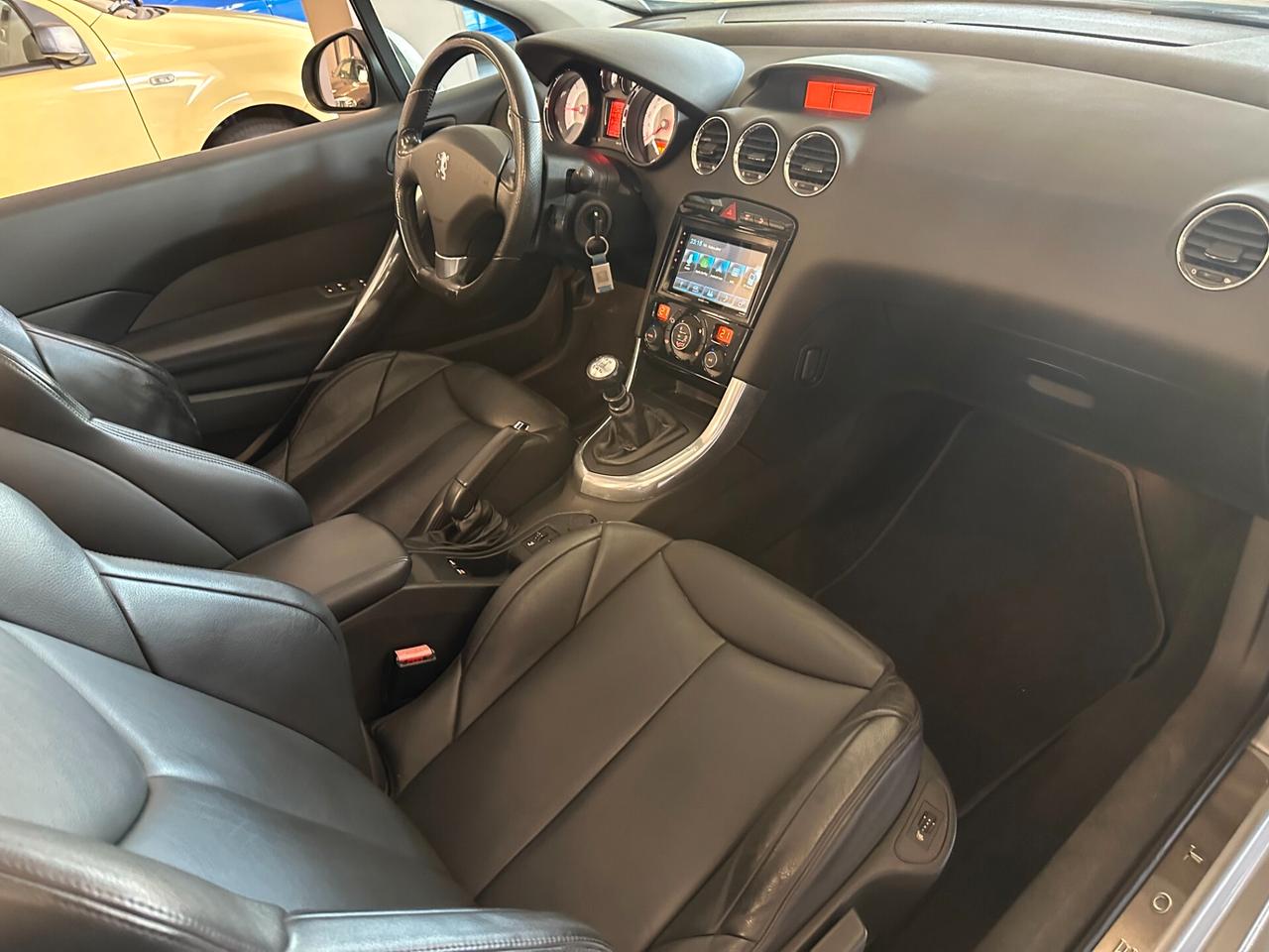 Peugeot 308 CABRIO 2.0 hdi 16v Feline 140cv