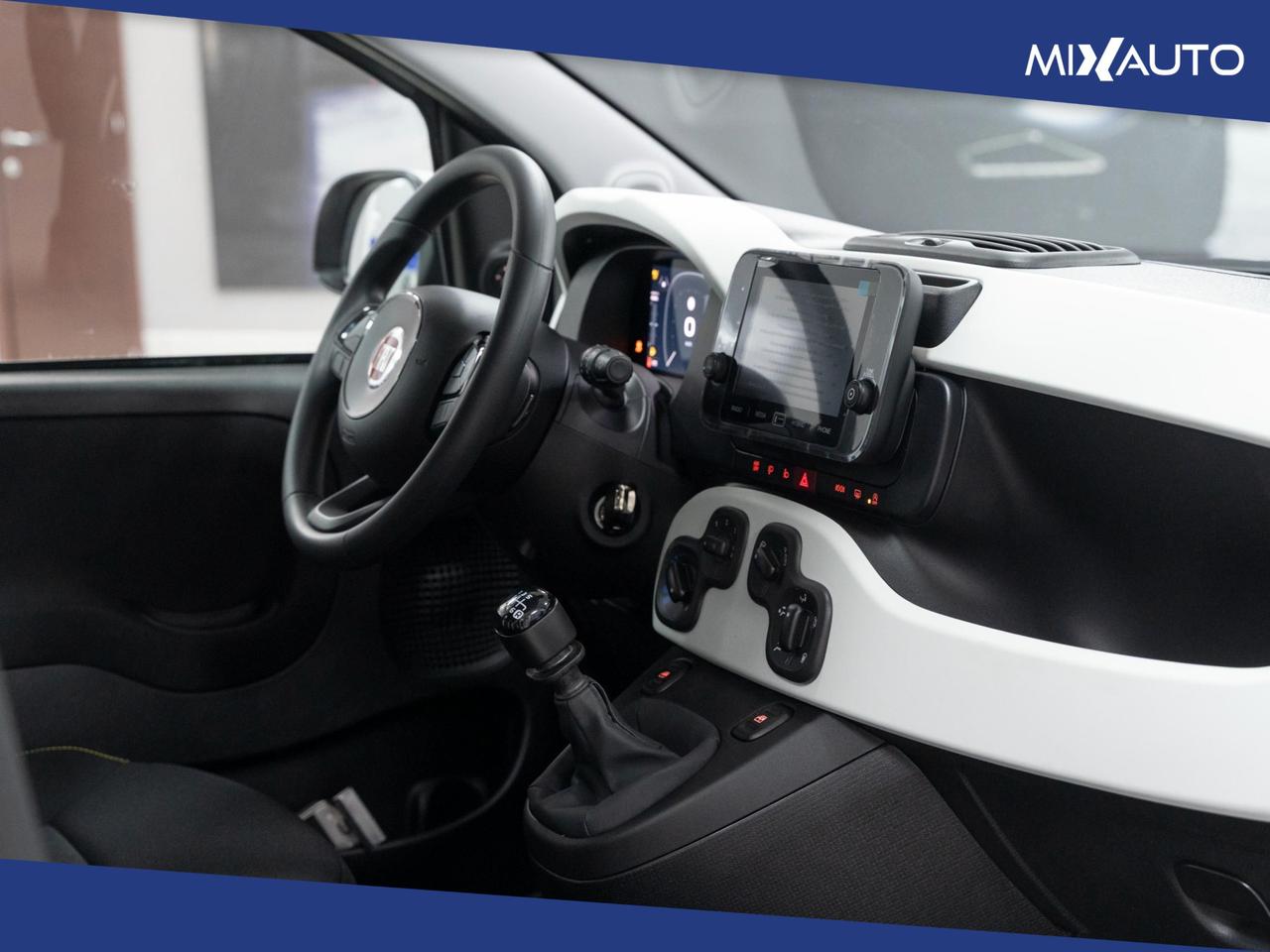 Fiat Panda Pandina Cross 1.0 Firefly Hybrid S&S 70CV