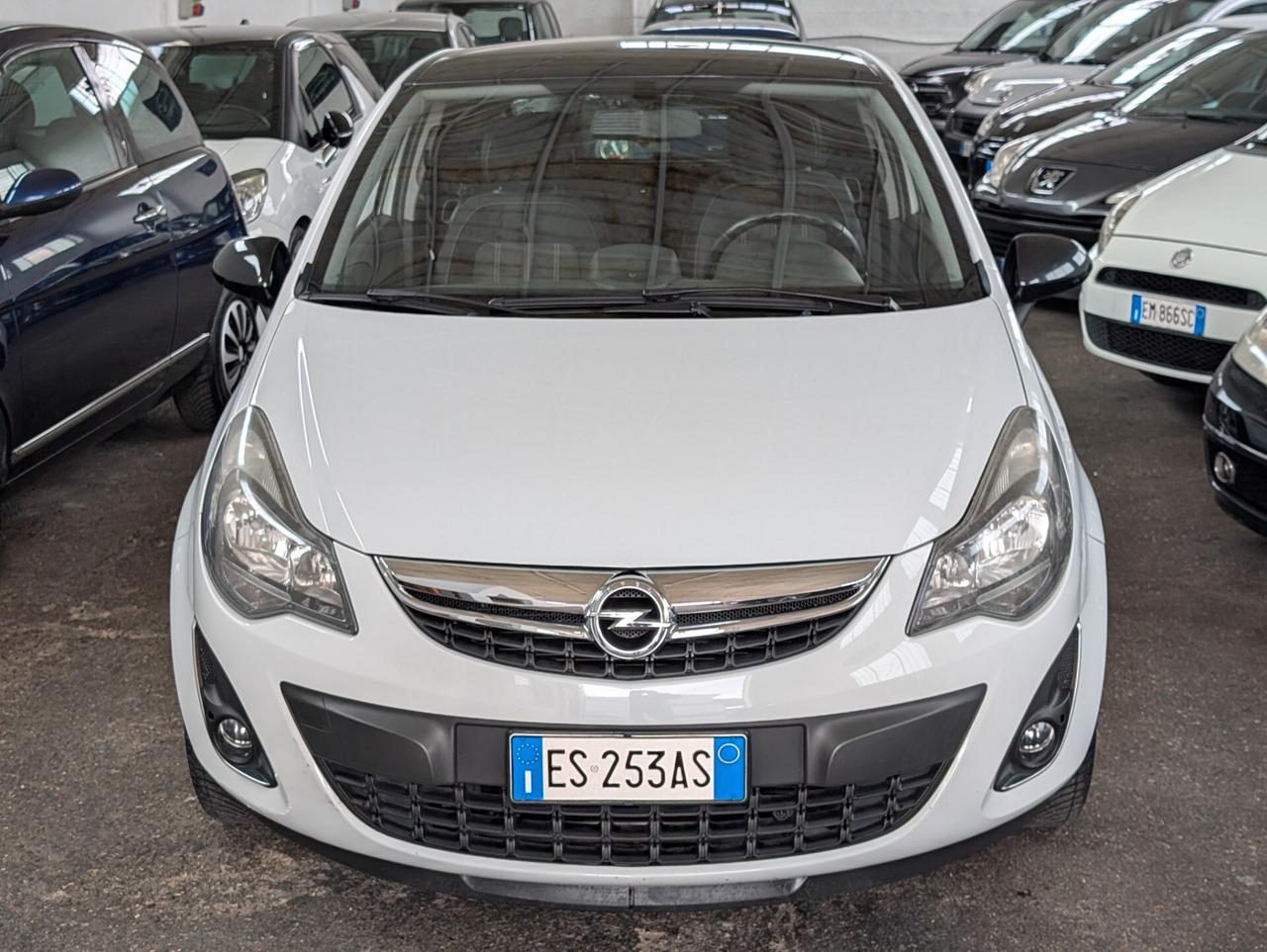 Opel Corsa 1.2 85CV 3 porte GPL-TECH b-color