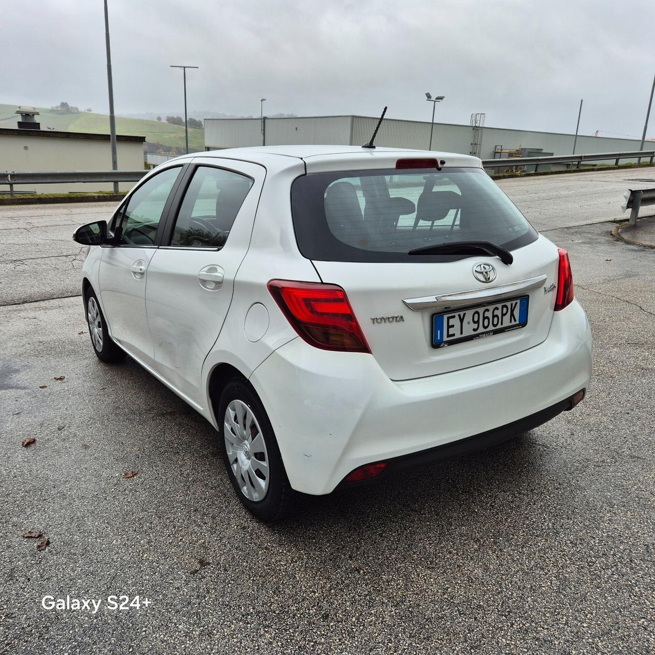 Toyota Yaris 1.0 5 porte Active NEOPATENTATI