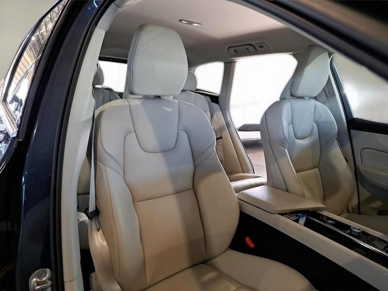 VOLVO XC60 B4 D automatico Inscription