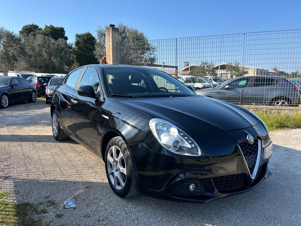 Alfa Romeo Giulietta 1.6 JTDm 105 CV Distinctive-2012