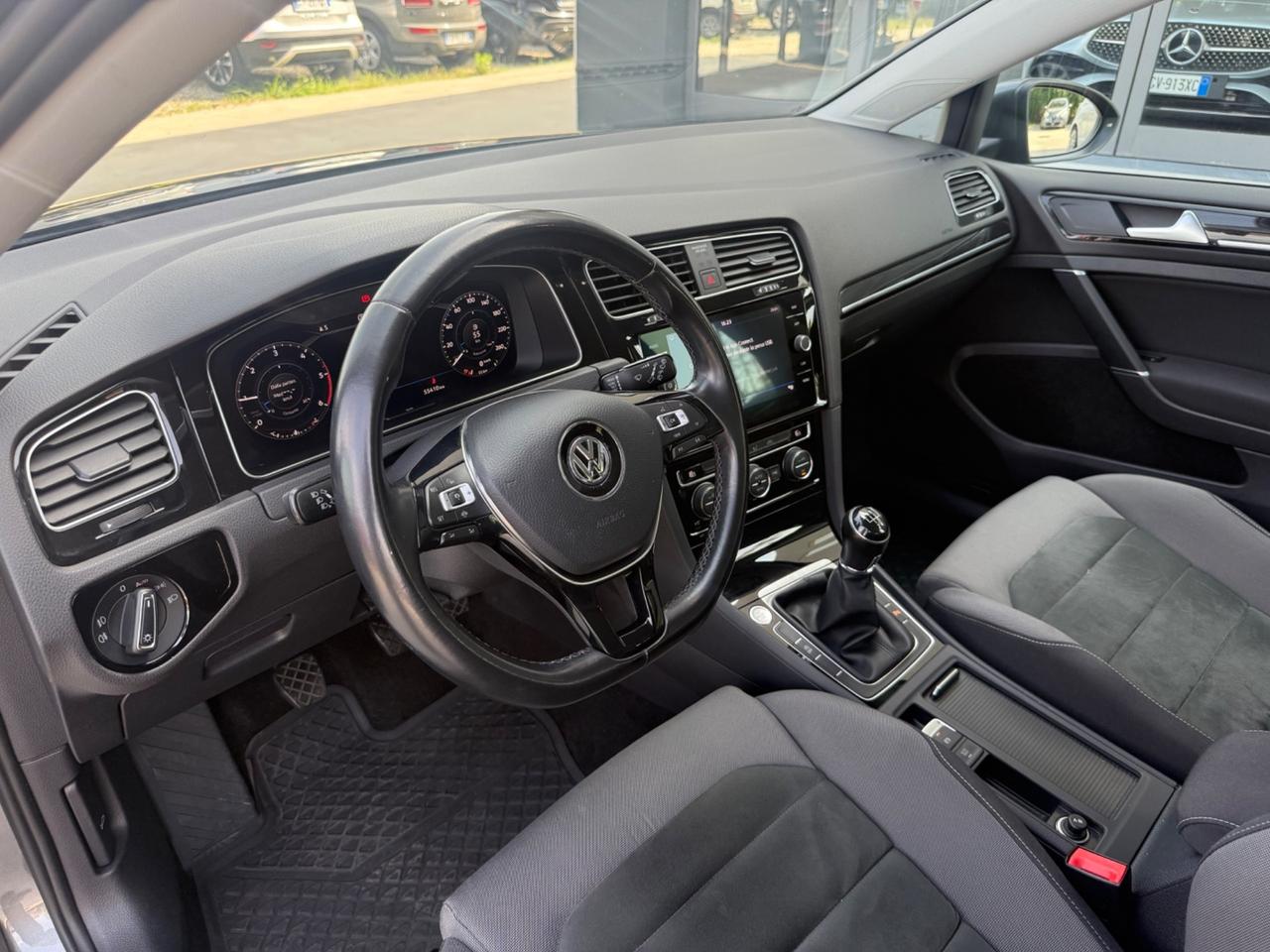 Volkswagen Golf 1.6 TDI 115 CV 5p. Executive BlueMotion Technology