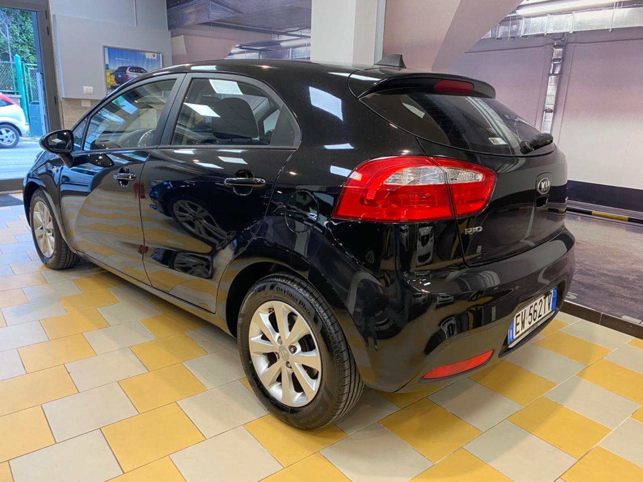 Kia Rio 1.1 CRDi 5p. Cool