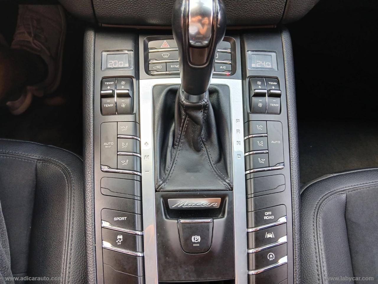 PORSCHE Macan 2.0