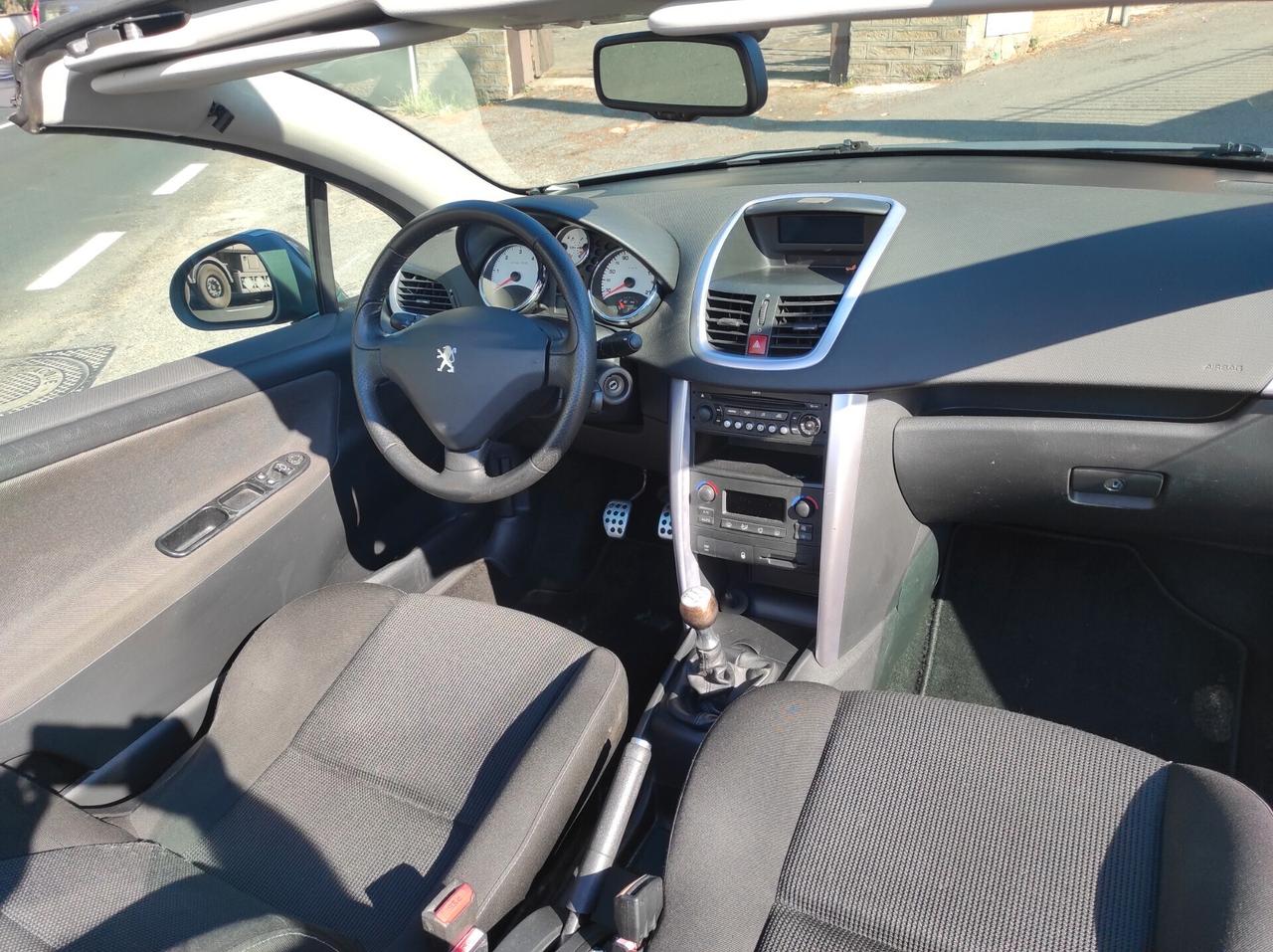 Peugeot 207 1.6 HDi 110CV CC Tecno