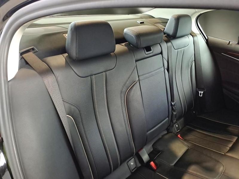BMW 518 MH48V LUXURY AUTO 4 PORTE BERLINA