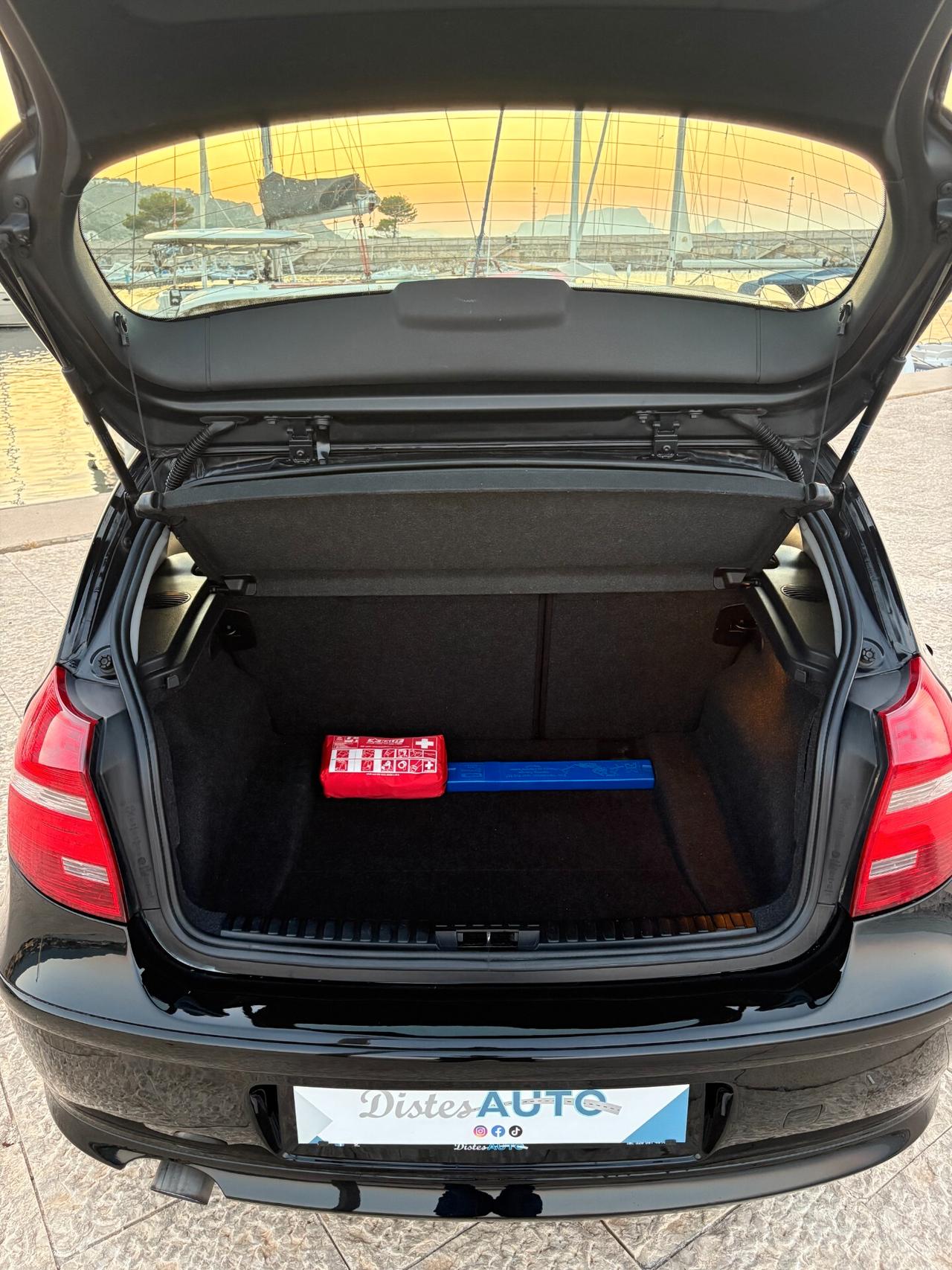 Bmw 116d 2.0 116CV total black