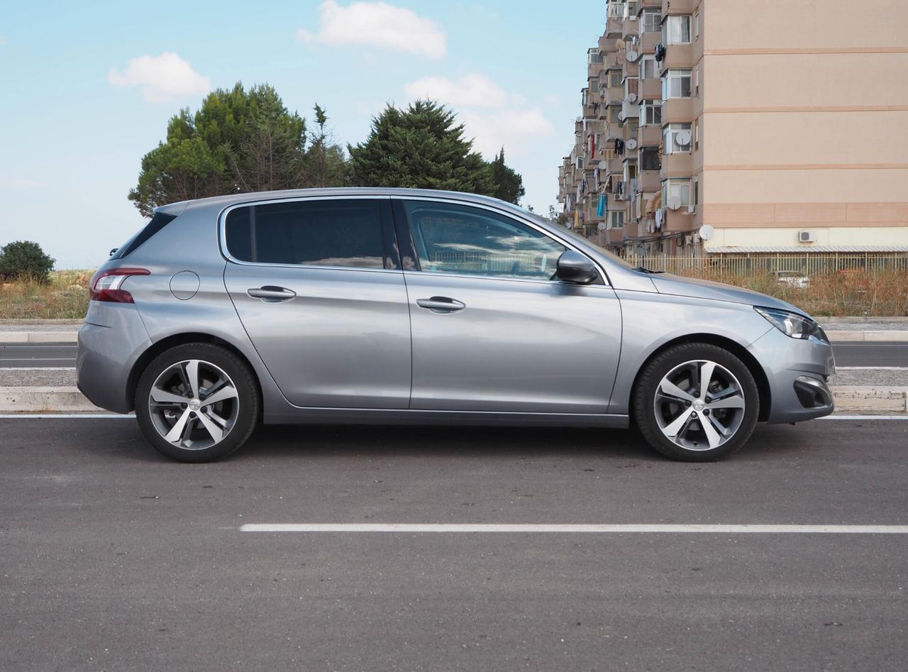 Peugeot 308 BlueHDi 120 S&S Allure
