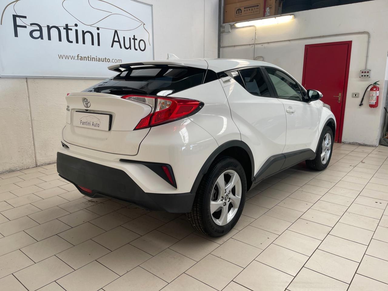 Toyota C-HR Active 1.2 2wd-Ok Neopatentati-LEGGI SOTTO