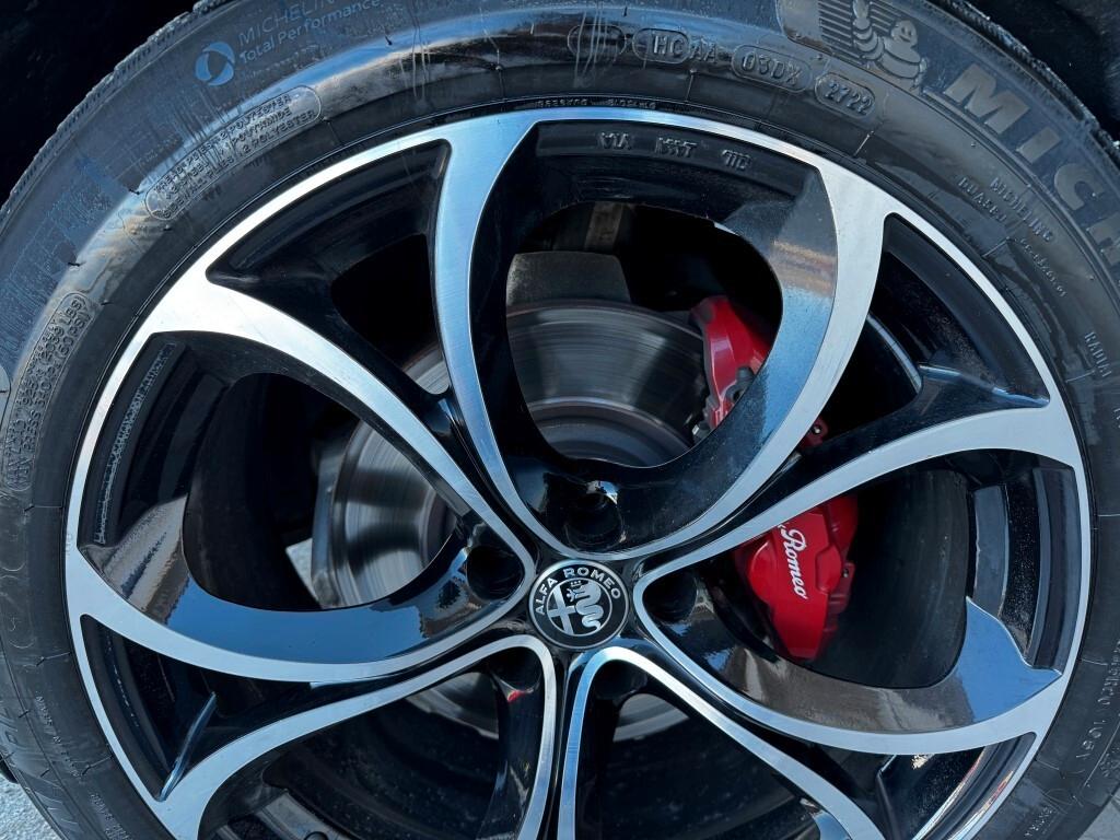 Alfa Romeo Stelvio Autocarro N1 2.2 T Rosso Edizione Rwd 160cv Auto