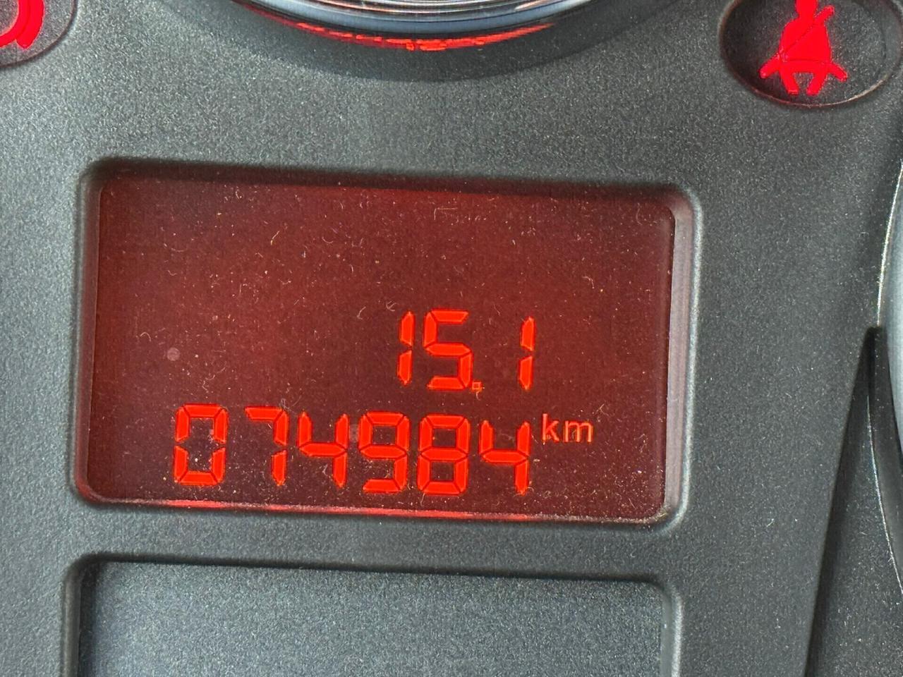 Peugeot 207 1.4 benz 95CV NEO-PAT 74.900 KM