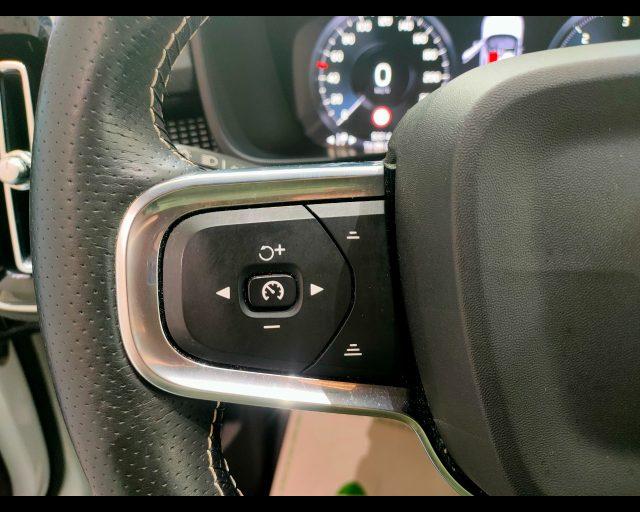 VOLVO XC40 2.0 d4 R-design awd geartronic