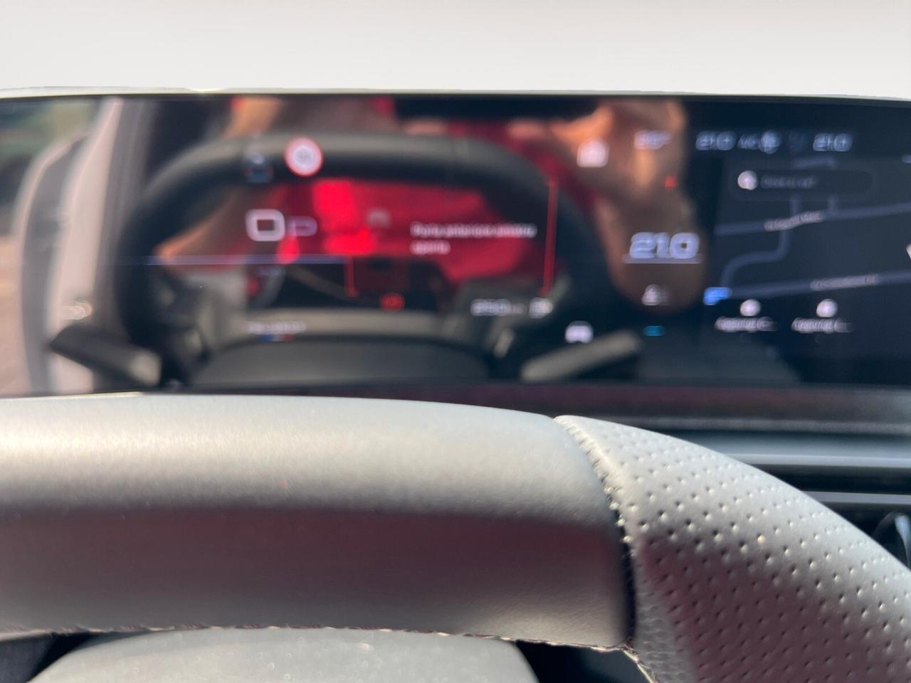 Peugeot 5008 Hybrid 136 e-DCS6 GT