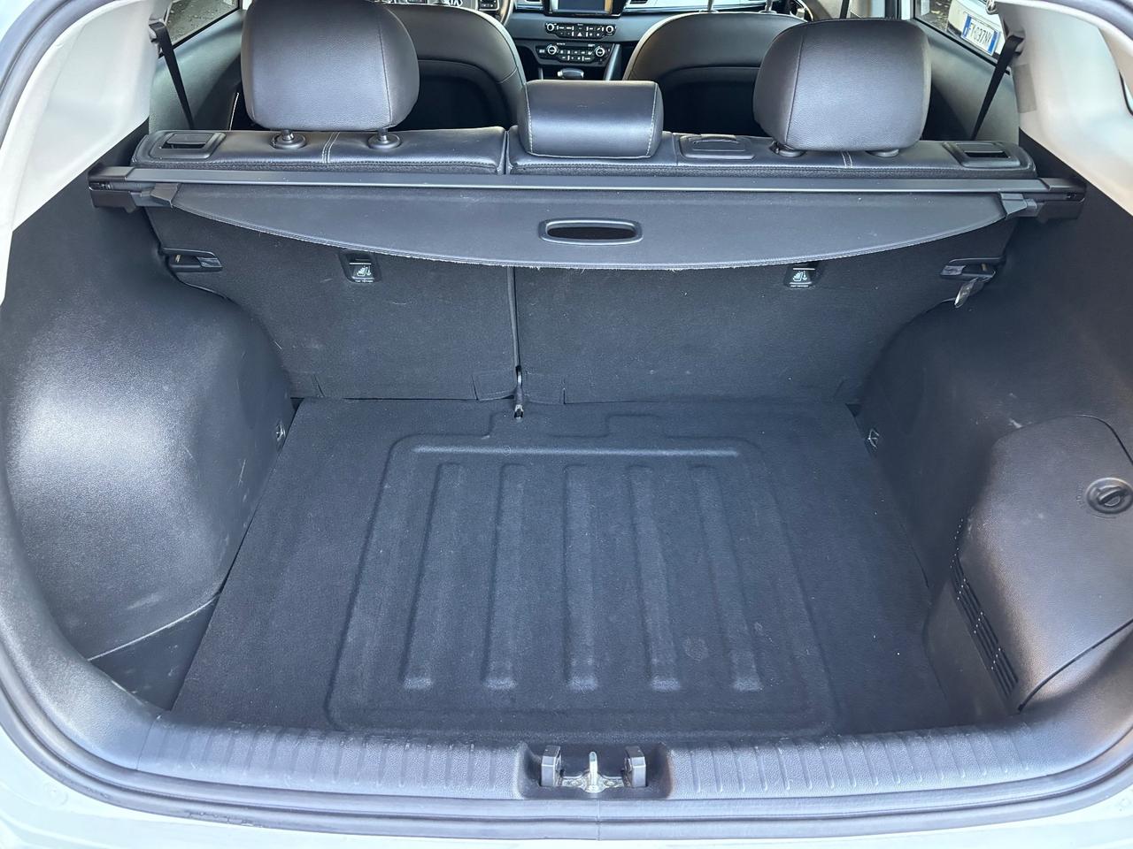 Kia Niro 1.6 GDi HEV Style Hybrid