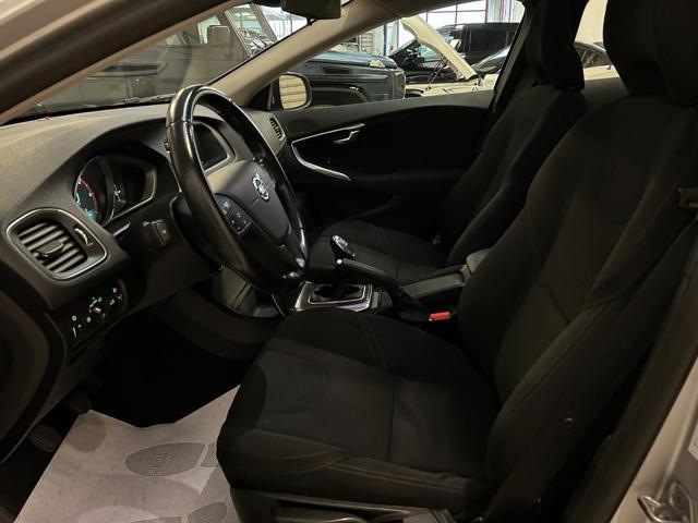 VOLVO V40 D2 1.6 Kinetic