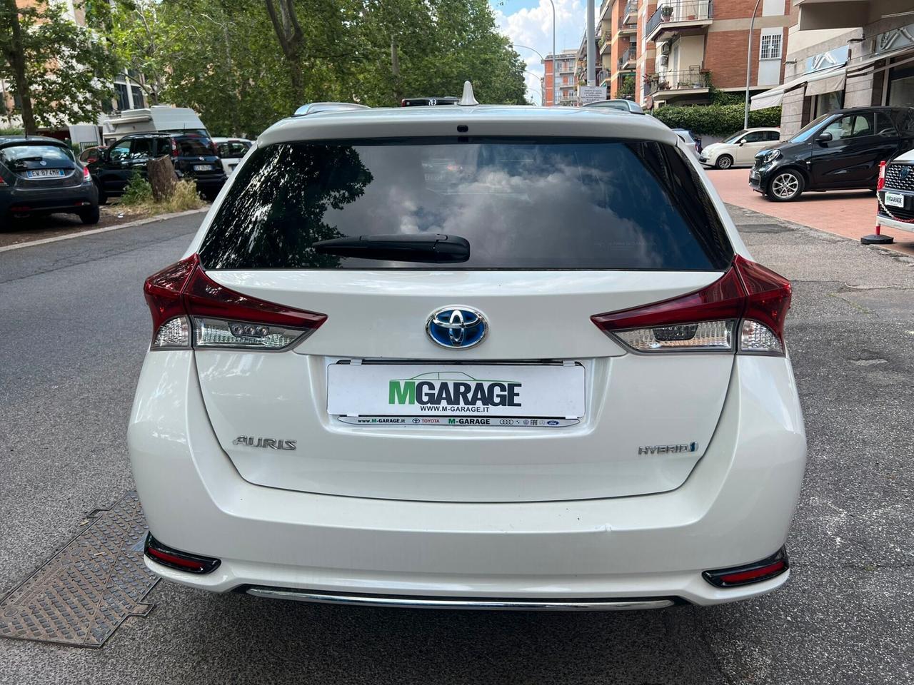 Toyota Auris TS 1.8 Hybrid Style