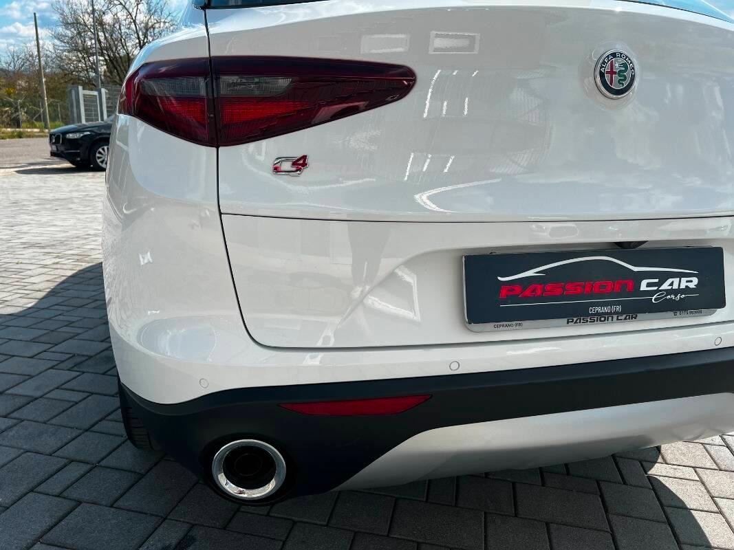 Alfa Romeo Stelvio 2.2 t Executive Q4 190cv auto