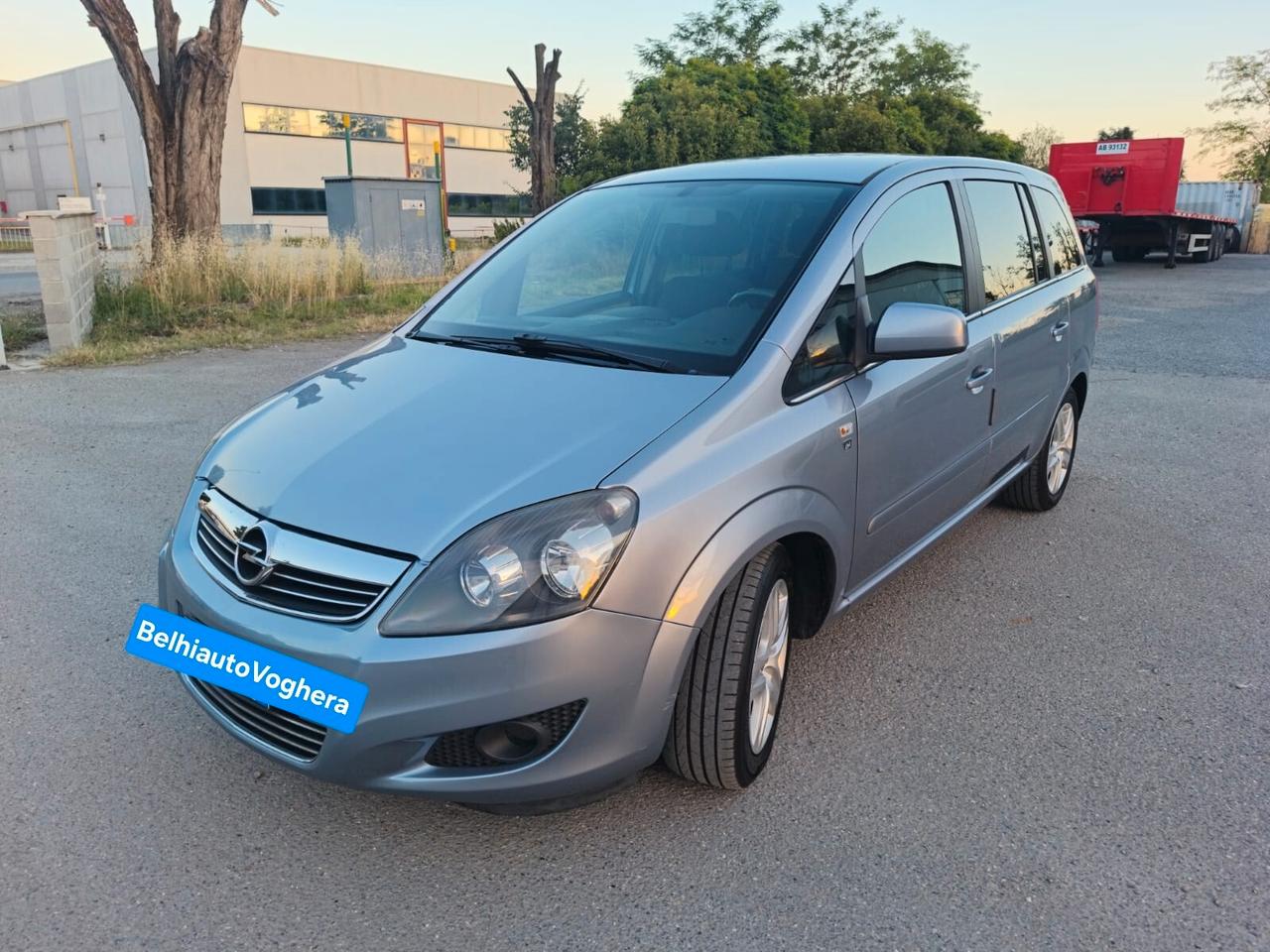 Opel Zafira 2010---1.7 Diesel 7 Posti