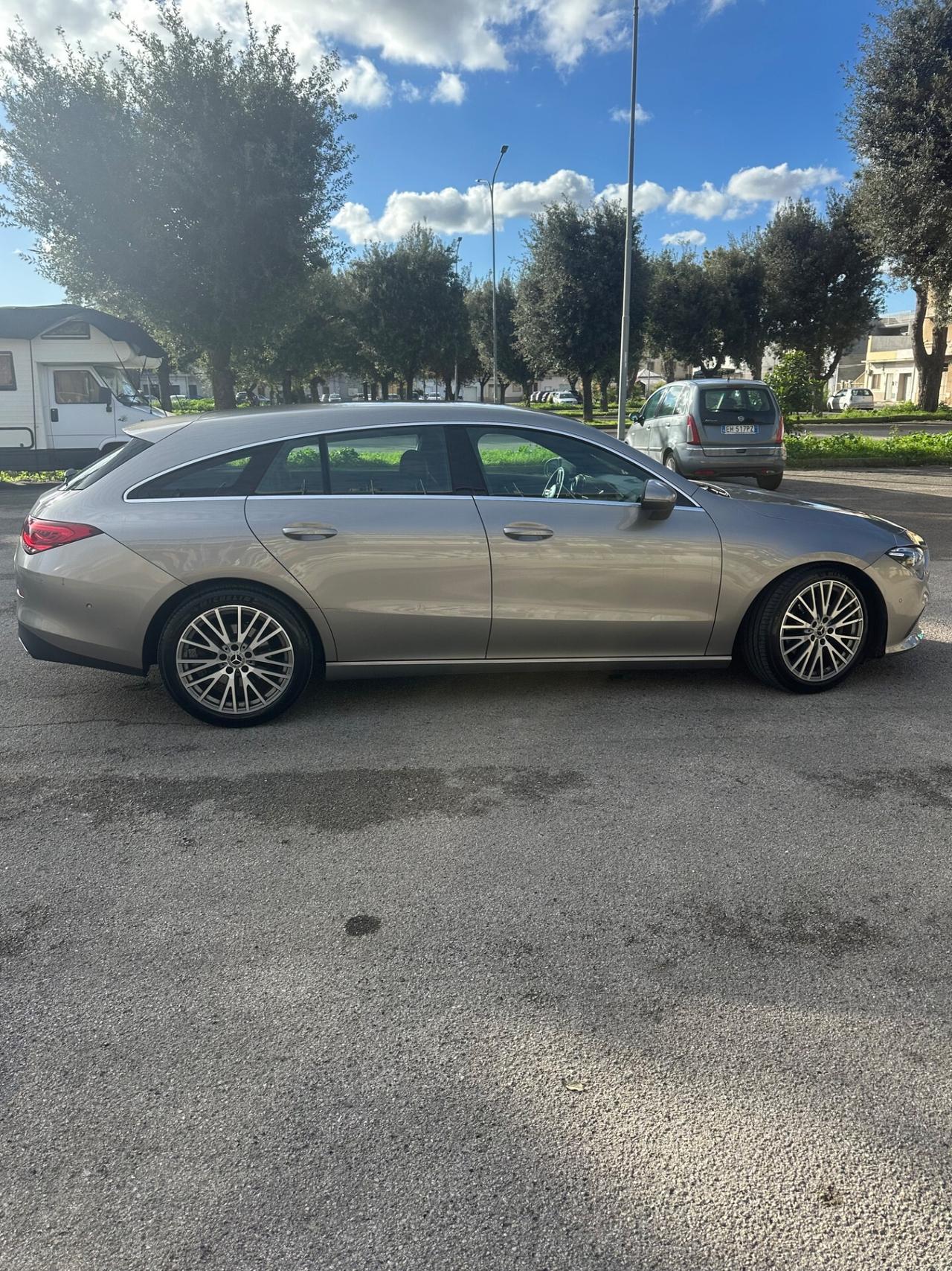 MERCEDES-BENZ CLA 200 d Automatic Shooting Brake