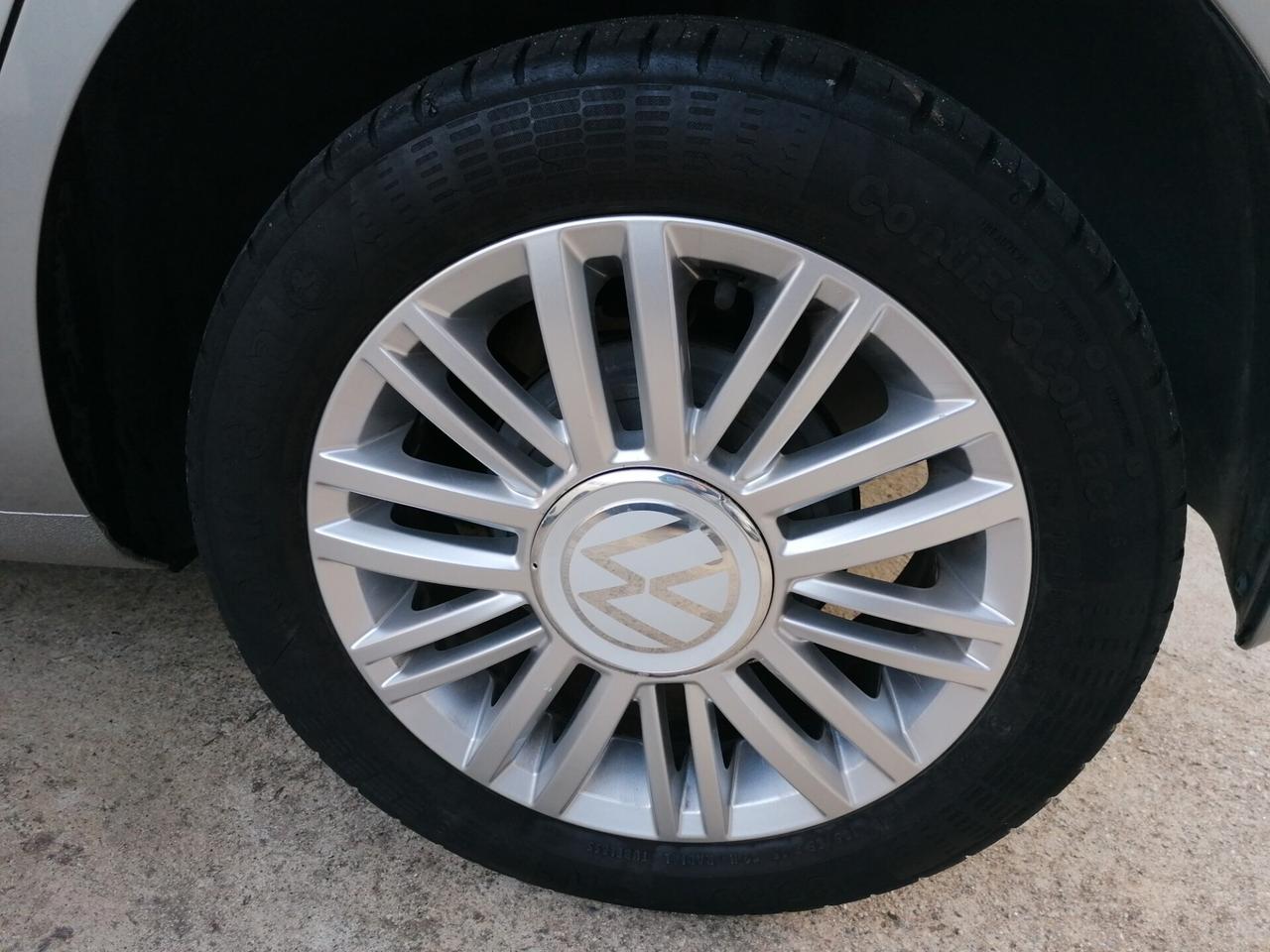 Volkswagen Up 1.0 5p. Comfortline 35000km