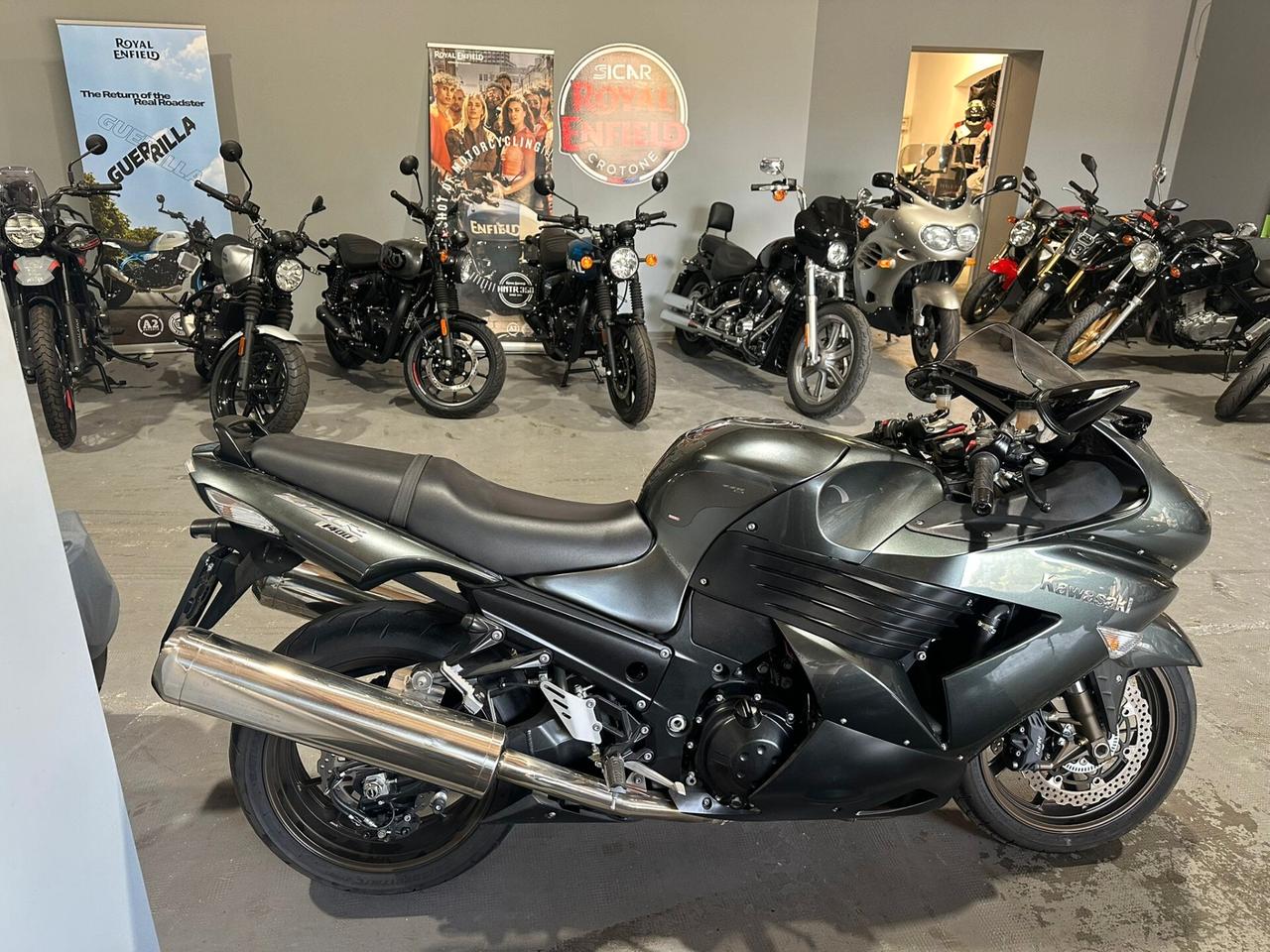 Kawasaki ZZ-R 1400 GRAND TOURER