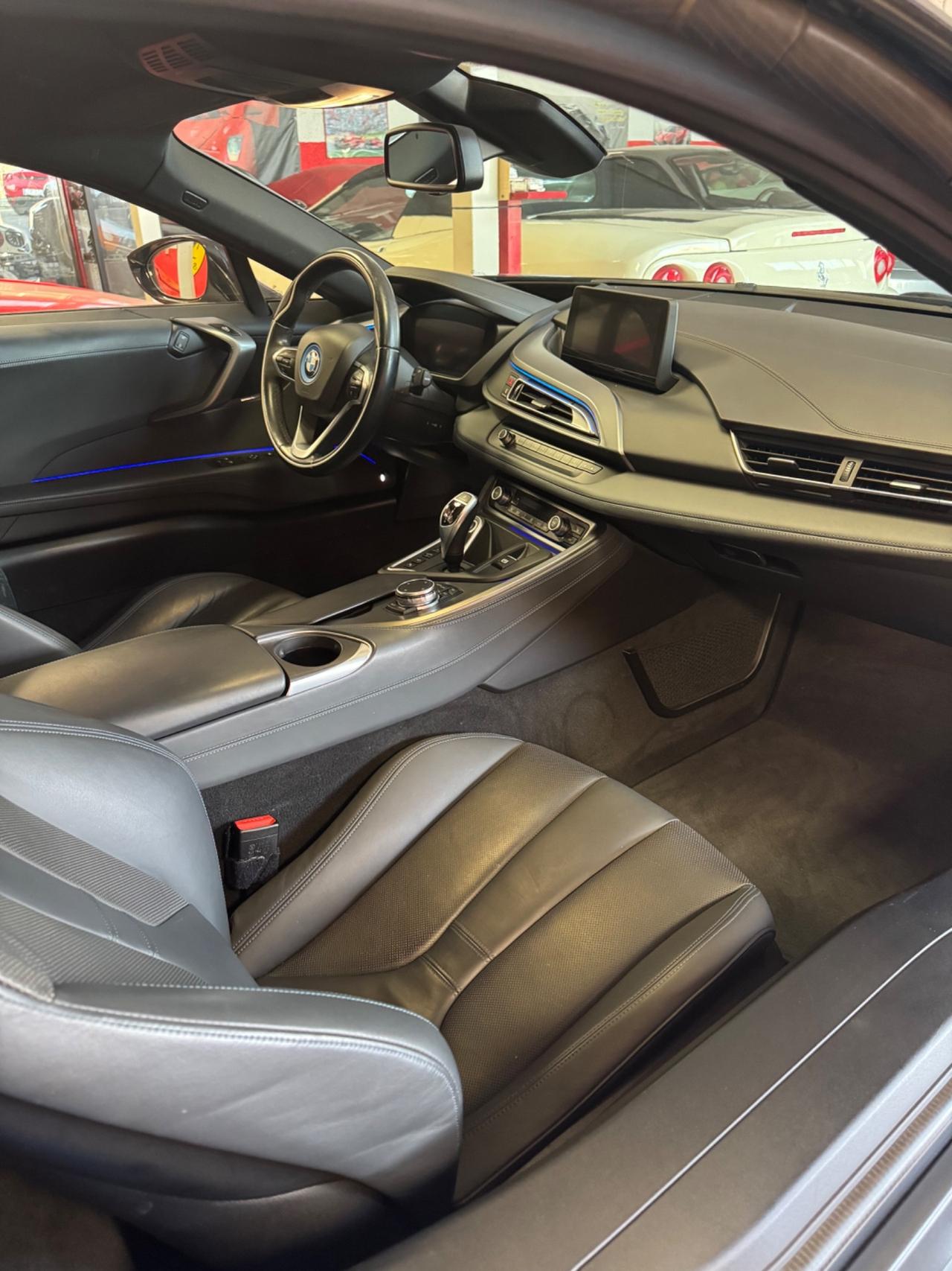 Bmw i8 ufficiale BMW PERMUTE