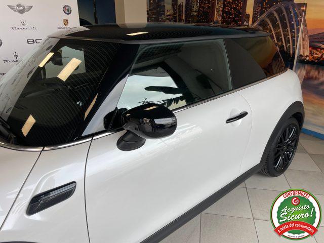 MINI Cooper 1.5 Classic *BLACK EXTERIEUR