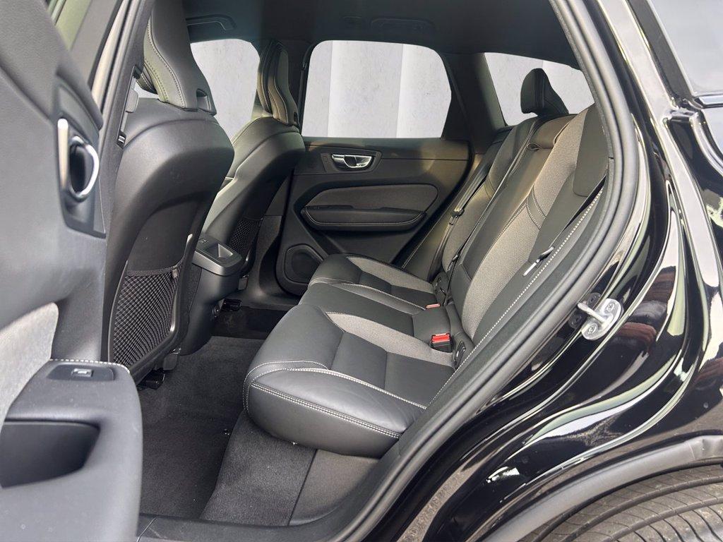 VOLVO XC60 2.0 b5 mhev Plus Dark awd auto del 2025