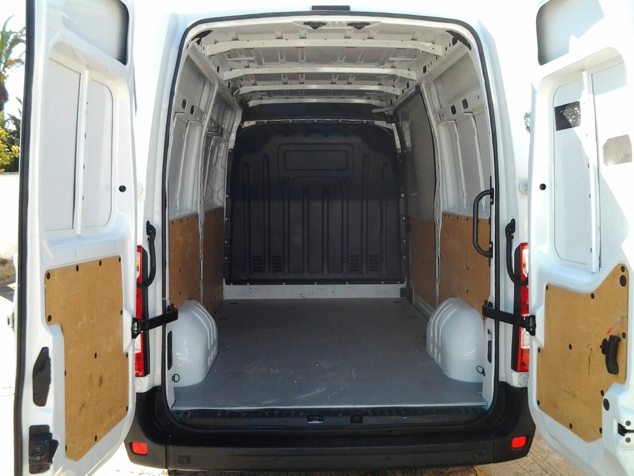 Renault Master 2.3 DCI 135 CV P.M T.M 07/2020