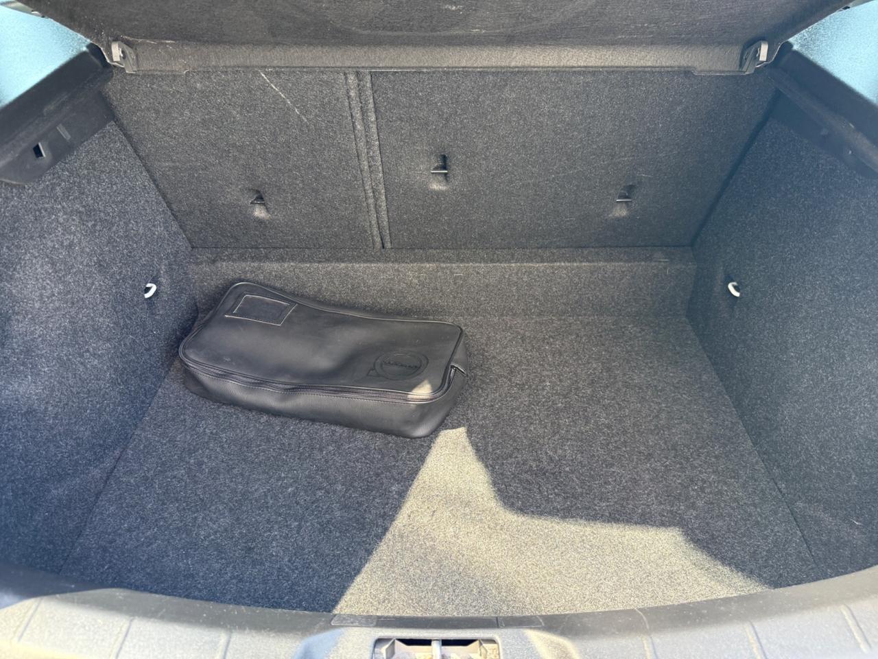 Volvo V40 - 2.0d|CERCHI IN LEGA| NAVI