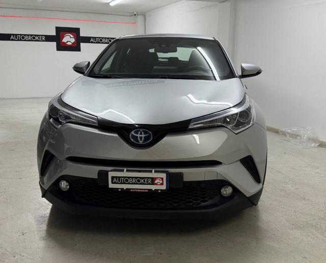 TOYOTA C-HR 1.8 Hybrid E-CVT Business