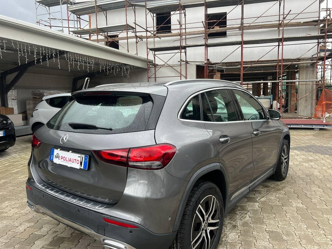 Mercedes-Benz GLA 200
