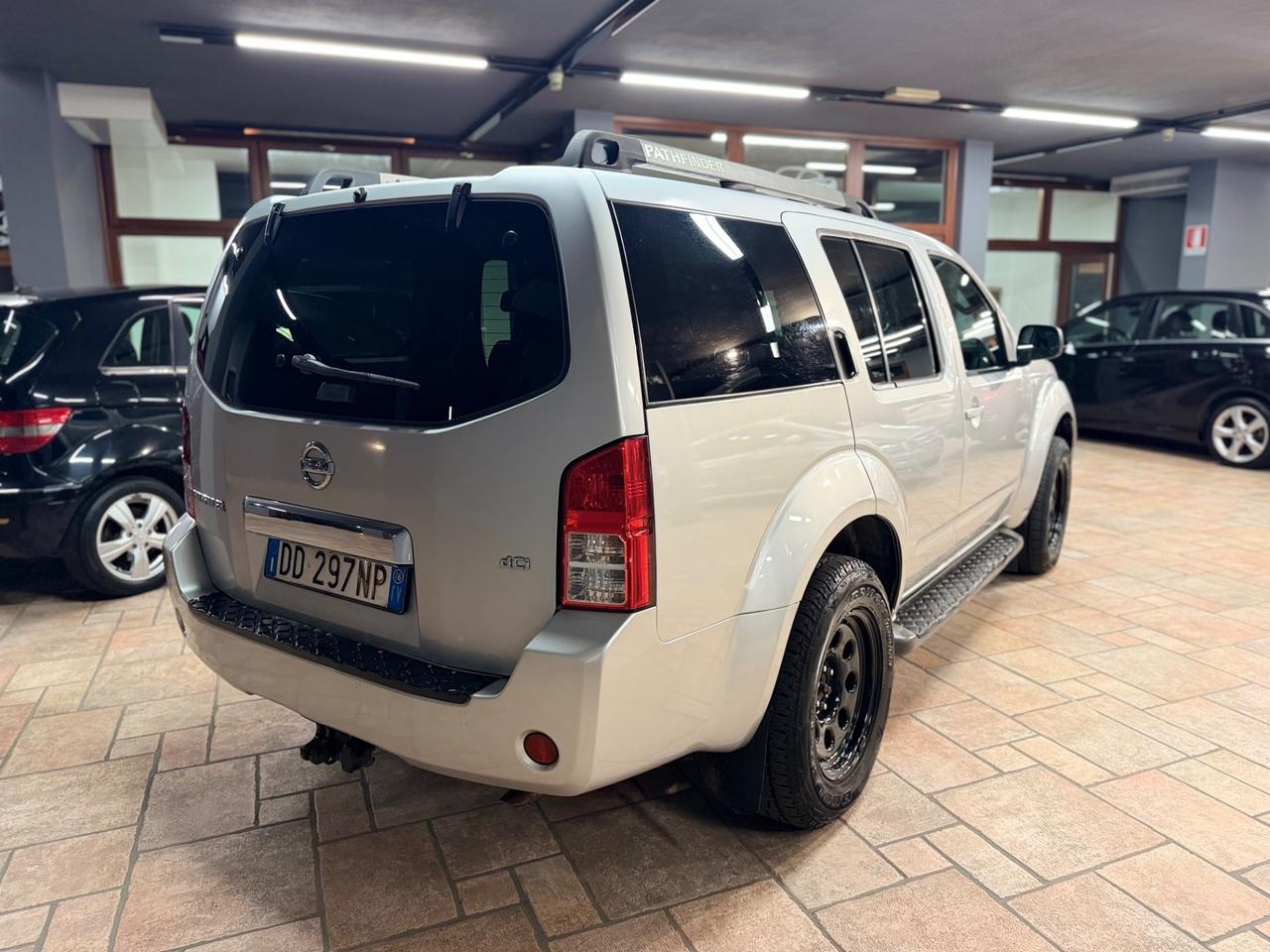 Nissan Pathfinder 2.5 dCi XE Plus