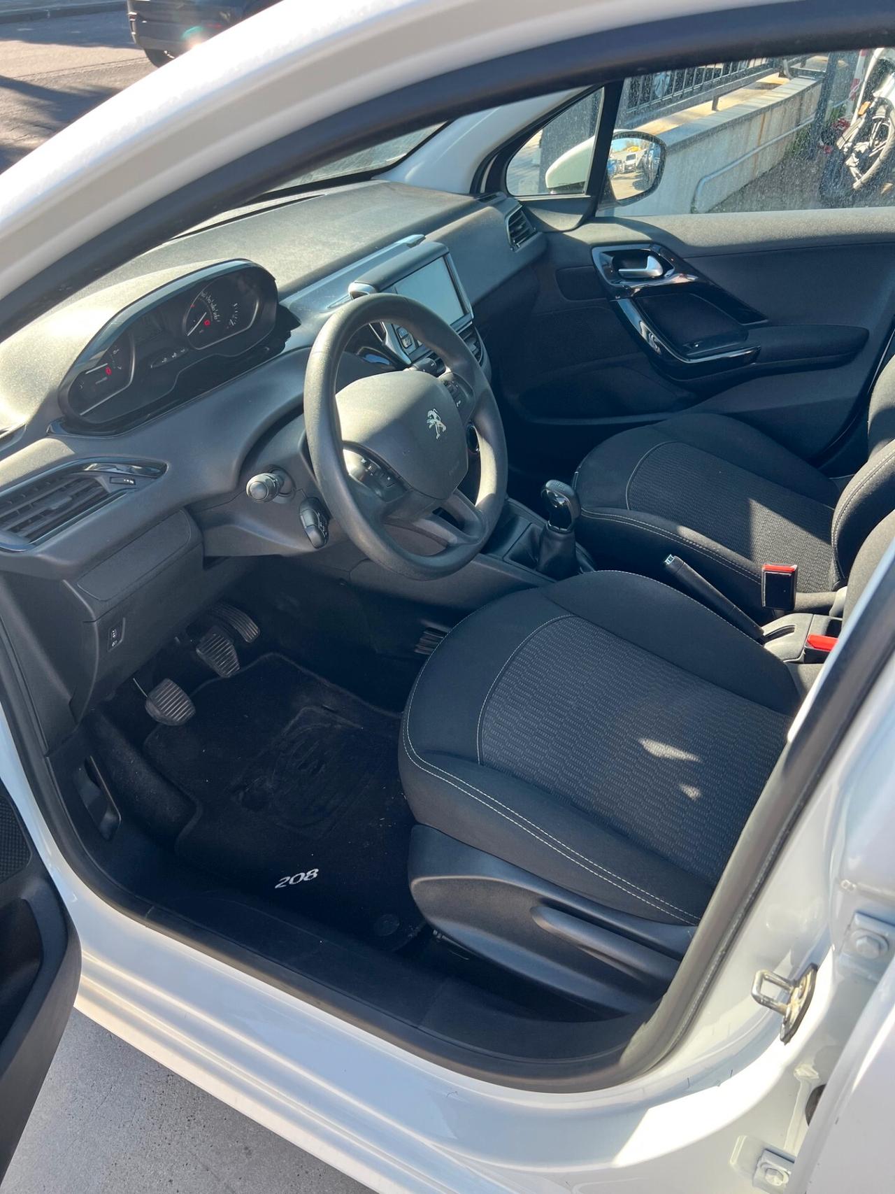 Peugeot 208 PureTech 82 5 porte Active