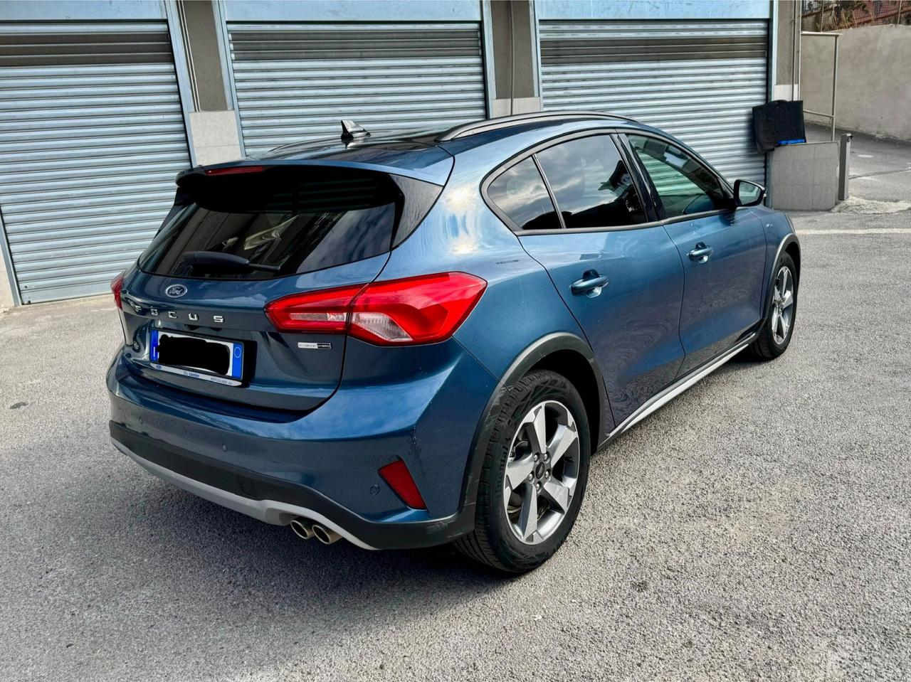 Ford Focus 1.0 Hybrid 125 CV Active acc permute
