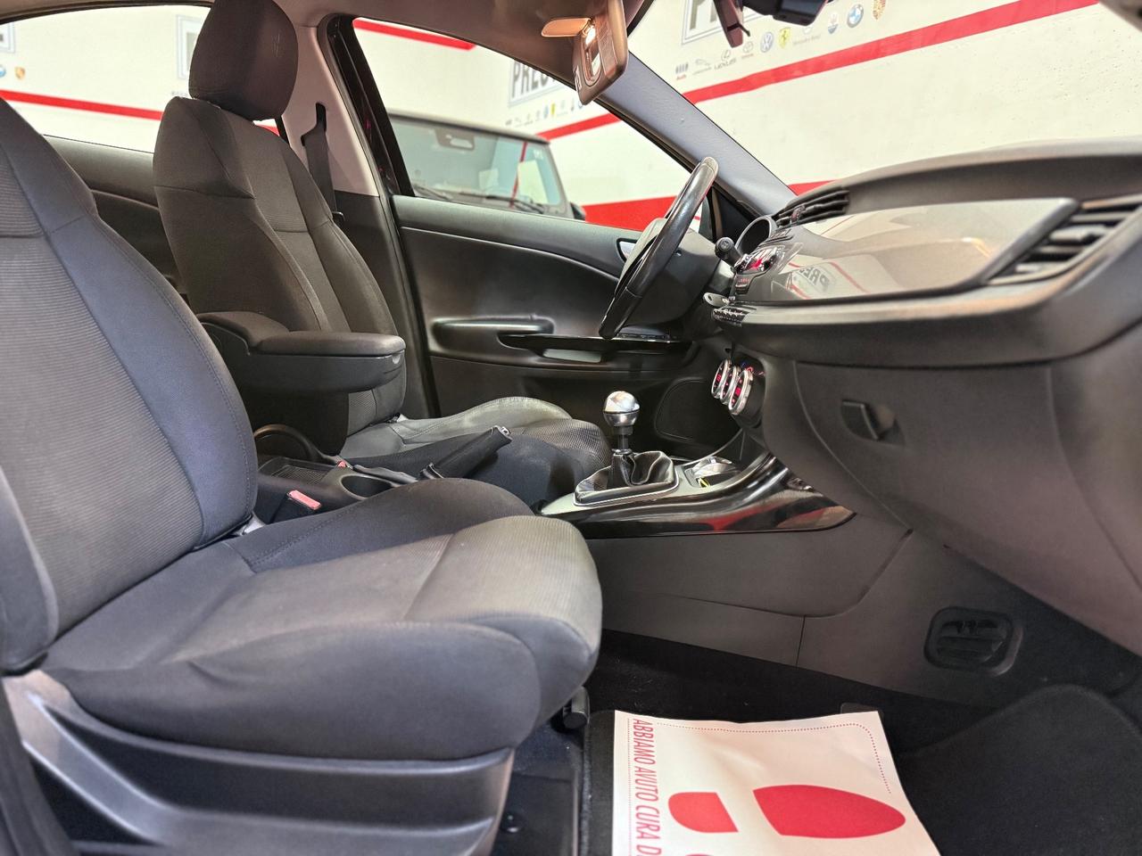Alfa Romeo Giulietta 1.6 JTDm-2 105 CV Exclusive