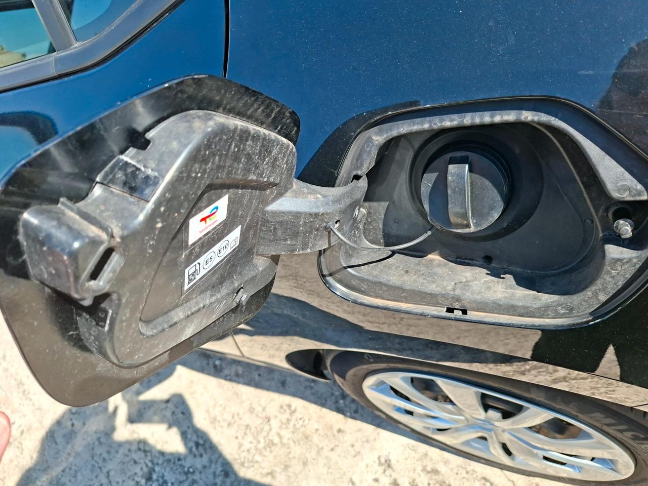 Opel Corsa 1.2 100 CV Edition