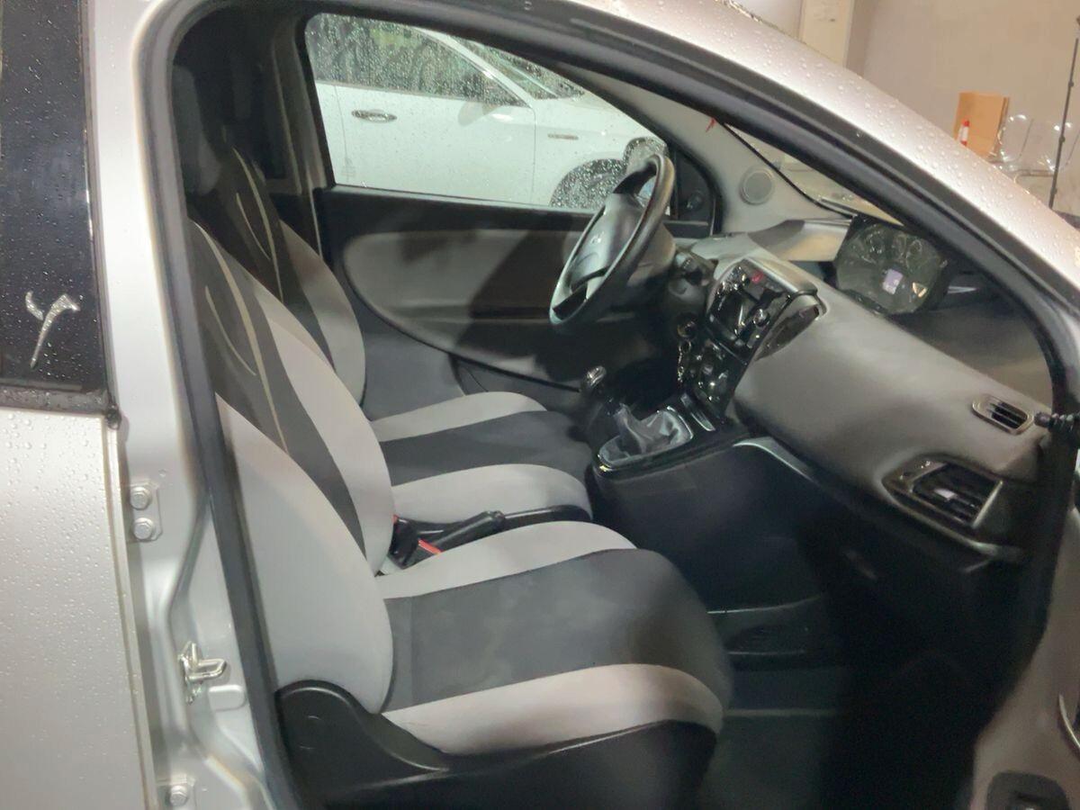 Lancia Ypsilon 1.3 MJT 16V 95 CV 5 porte S&S Gold